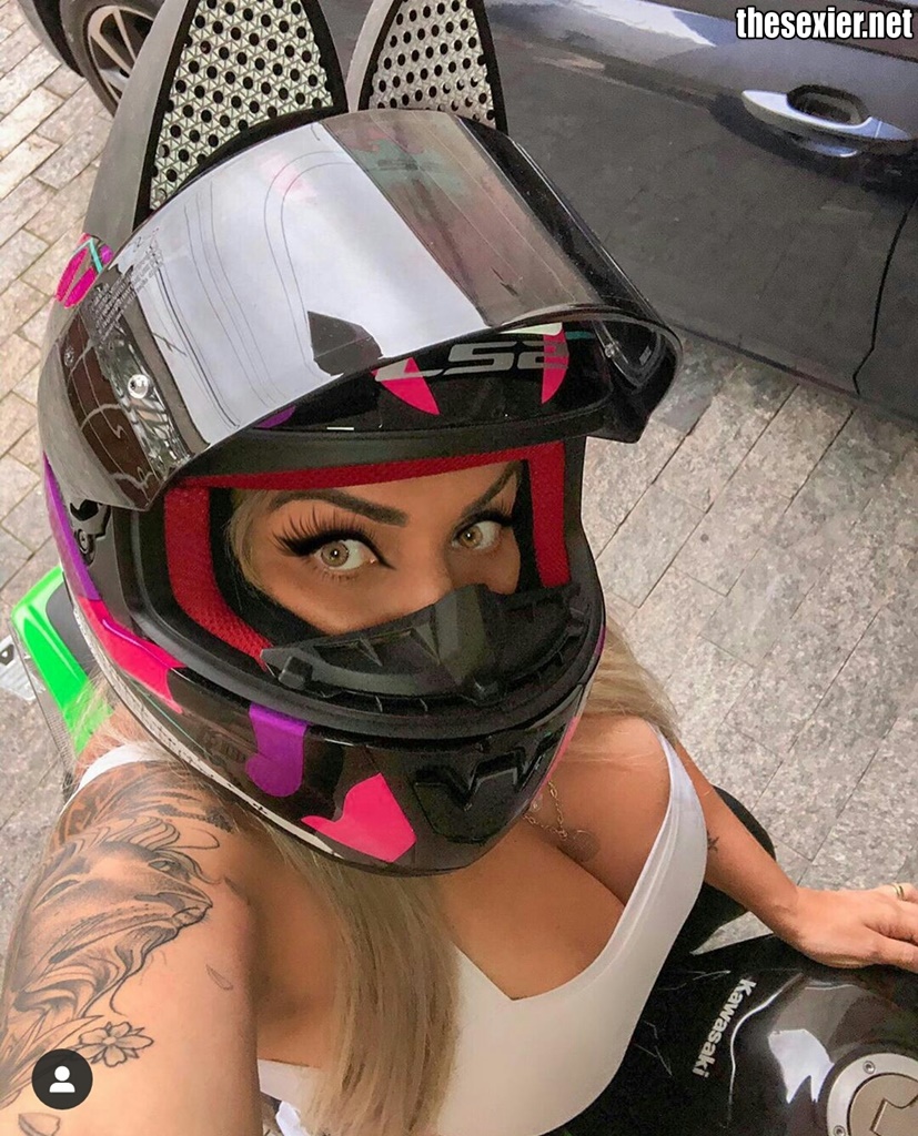 sexy selfie riding
