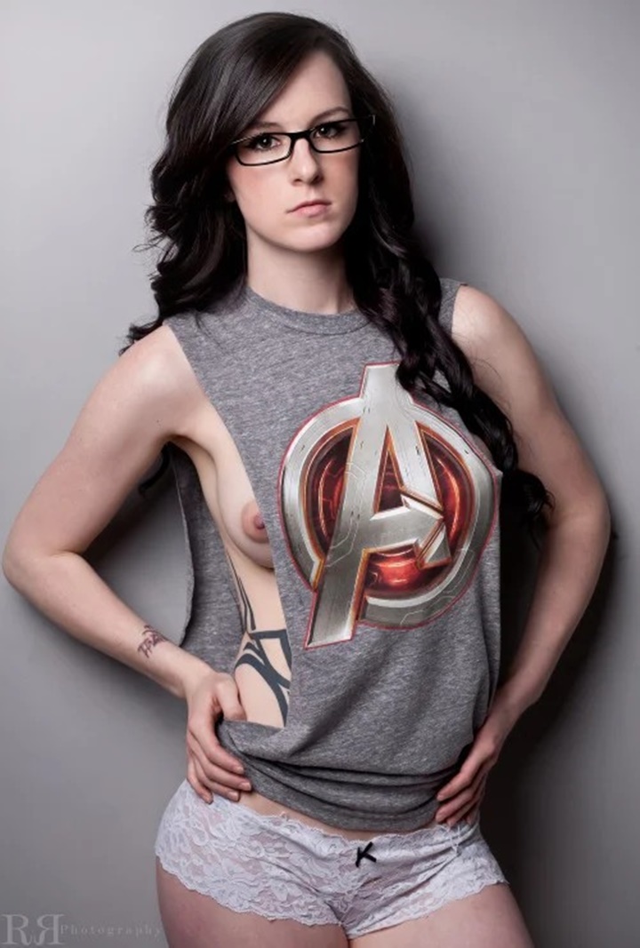 17 hot nerd girl in glasses and avengers top hng42 - Thesexier.