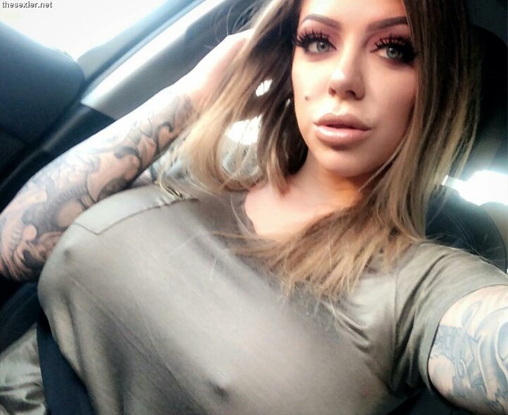 20 hot tattooed chick hard nipples selfie enp48 720x589